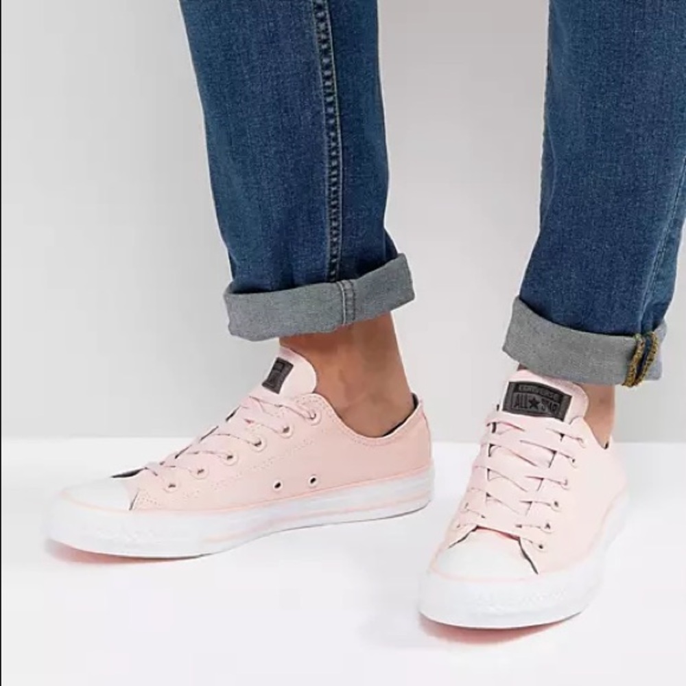Converse Chuck Taylor All Star Low Top Light Pink